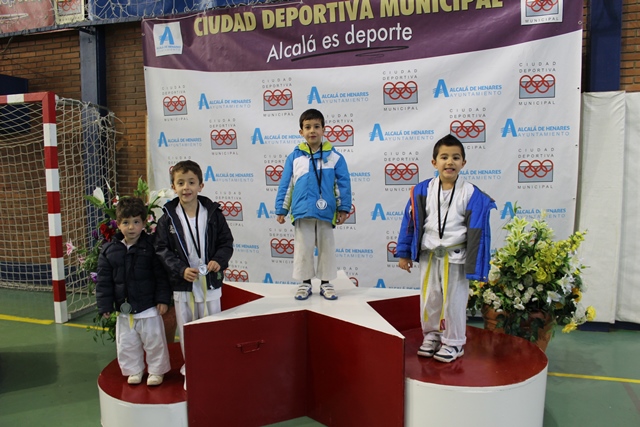 Deporte Infantil Tesuto San