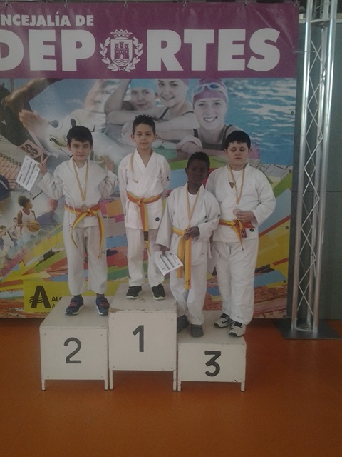 Deporte Infantil Tesuto San