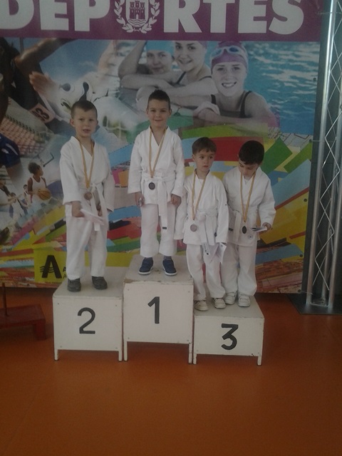 Deporte Infantil Tesuto San