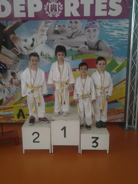 Deporte Infantil Tesuto San