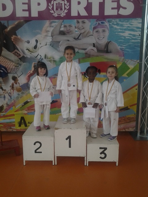 Deporte Infantil Tesuto San