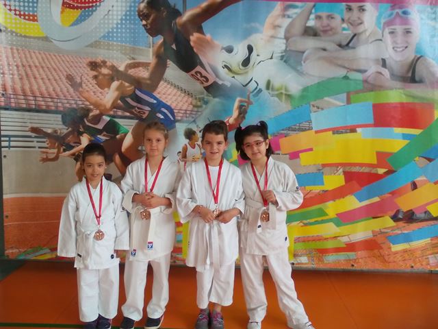 Deporte Infantil Tesuto San