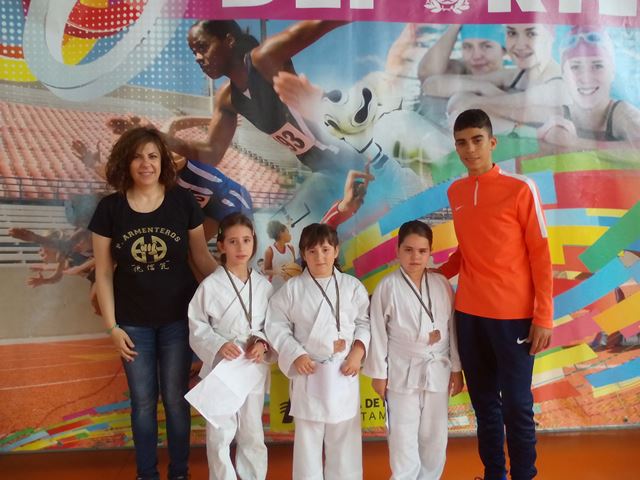 Deporte Infantil Tesuto San