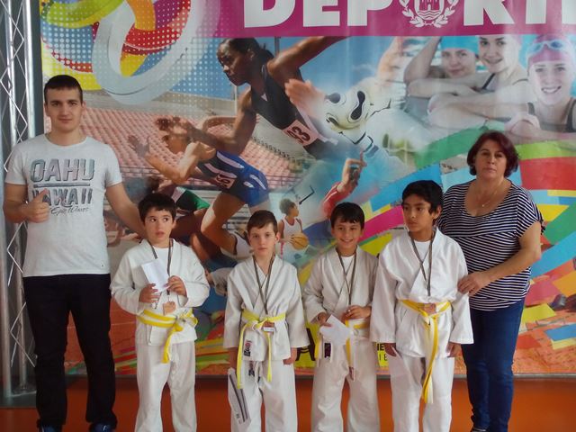 Deporte Infantil Tesuto San
