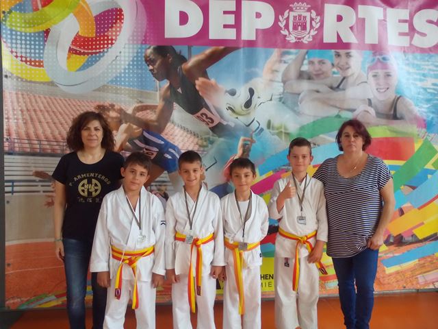 Deporte Infantil Tesuto San
