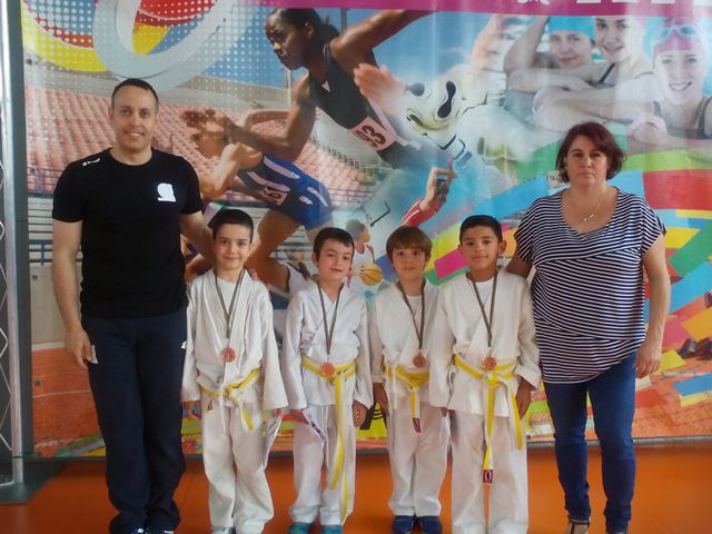 Deporte Infantil Tesuto San