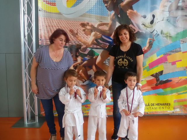 Deporte Infantil Tesuto San