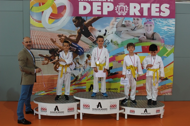 Deporte Infantil Tesuto San