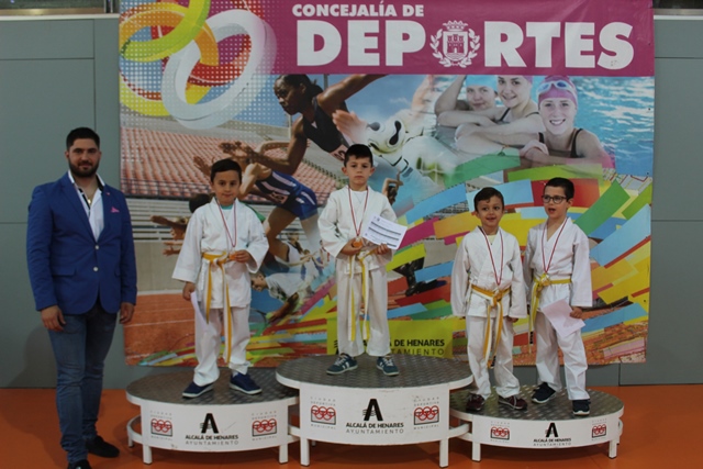 Deporte Infantil Tesuto San