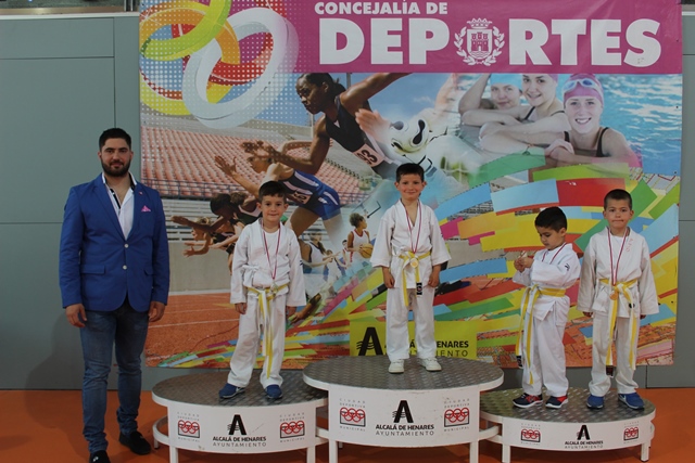 Deporte Infantil Tesuto San