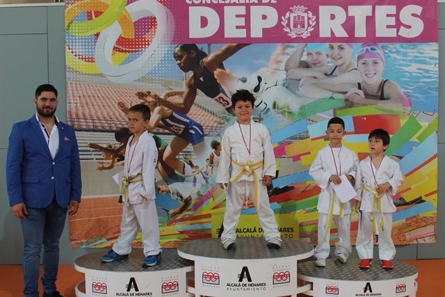 Deporte Infantil Tesuto San